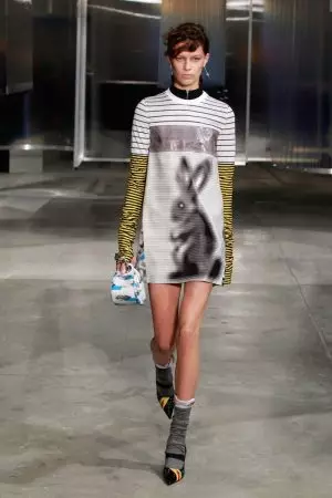 Prada Resort 2016: Faafefiloi ma Faafetaui