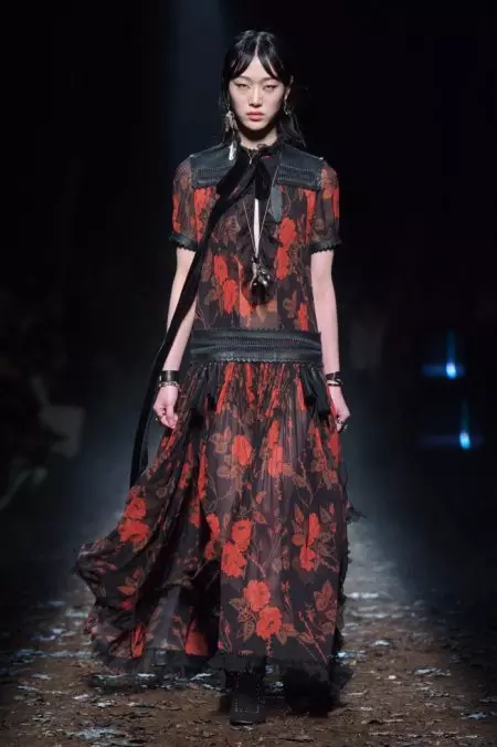 Coach bringt Gothic Romance in die Herbstshow 2018