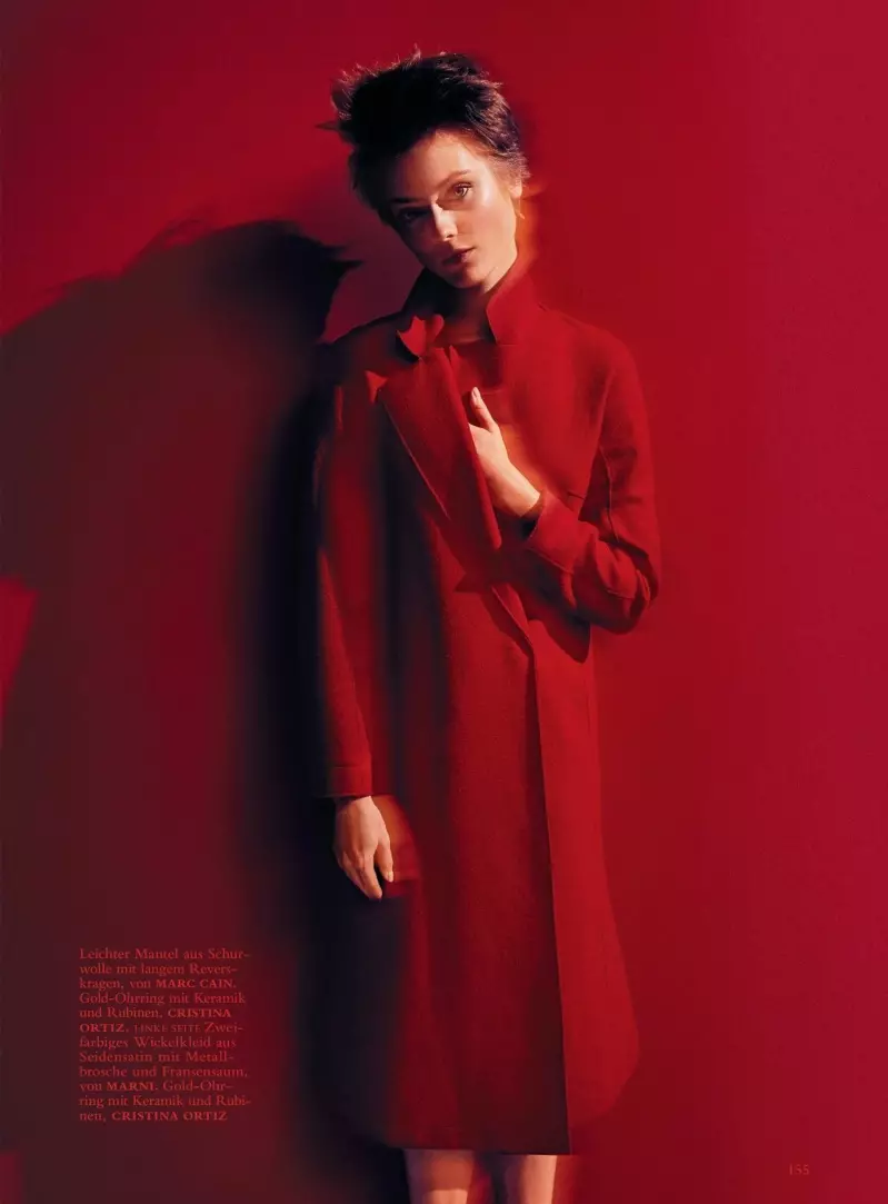 Jac Jagaciak Models Red-Hot Inotaridzika muHarper's Bazaar Germany