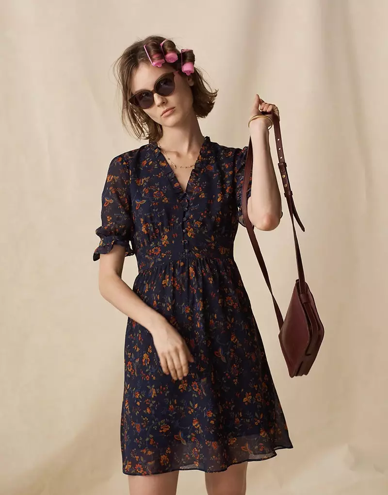 Madewell Freesia haljina u Climbing Vine, Athens Cat-Eye sunčane naočale i Simple Crossbody torba