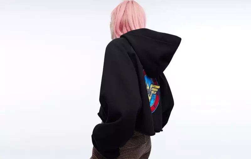 Zara x Igitangaza cyumugore Sweatshirt