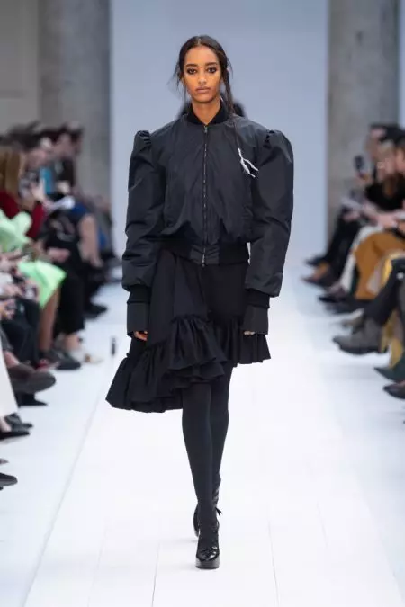 Max Mara apporte Explorer Vibes à l'automne 2020