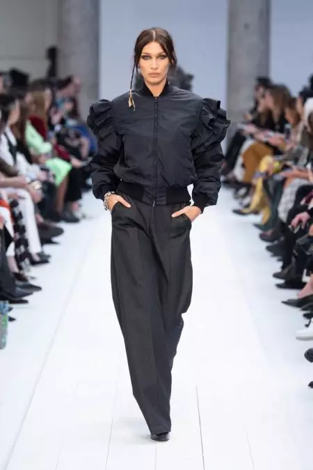 Max Mara Yana Kawo Vibes Explorer zuwa Faɗuwar 2020