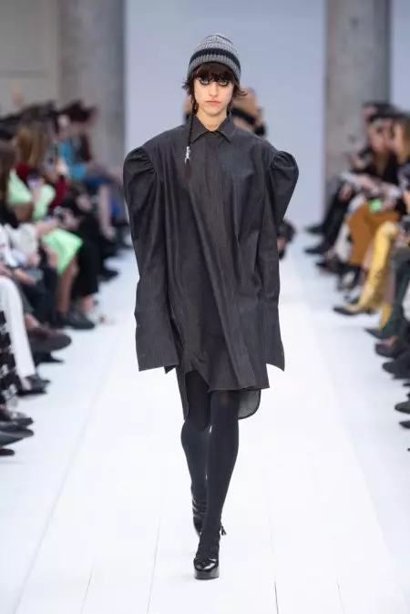 Max Mara Amabweretsa Vibes ya Explorer ku Fall 2020