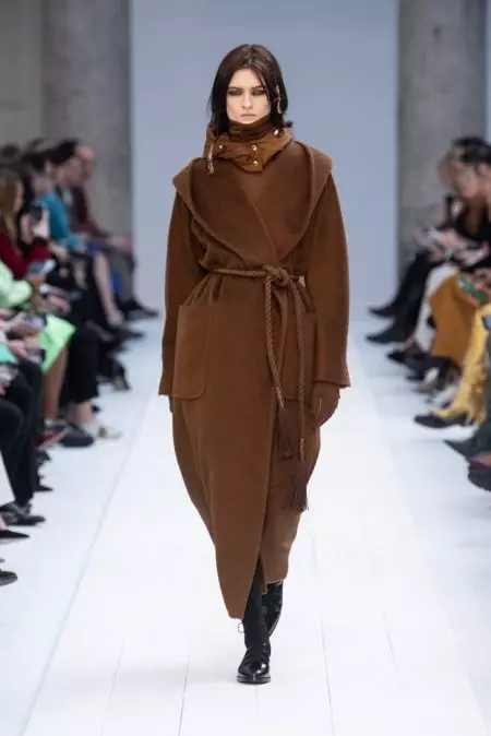 Max Mara Aumai Explorer Vibes i le Pau 2020