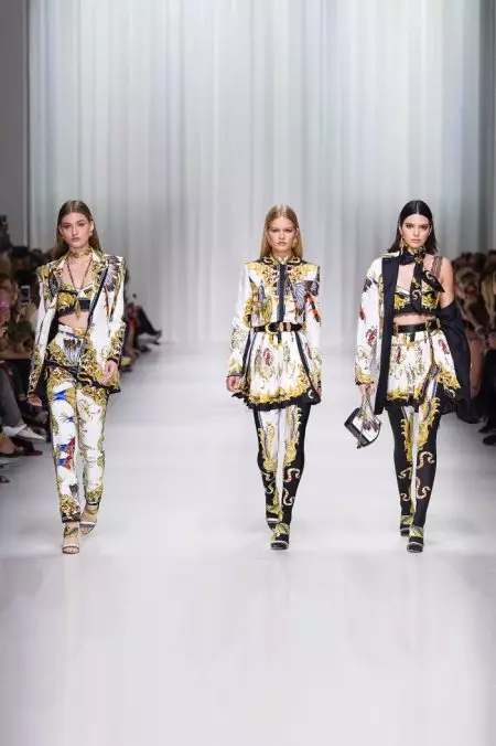 Versace 2018 yil bahori uchun 90-yillar arxiviga qaraydi