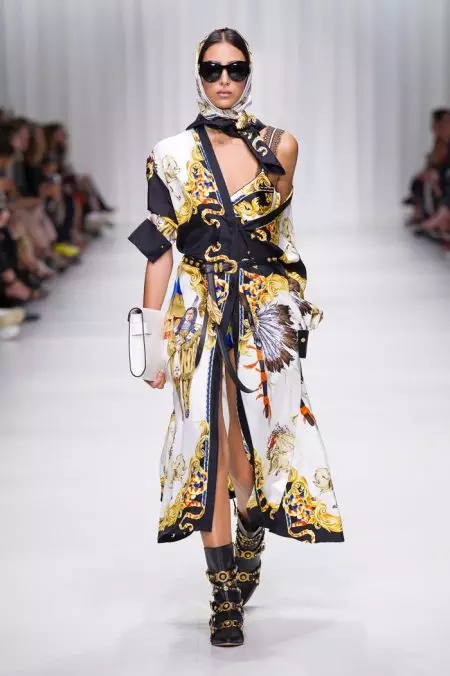 Versace 2018 yil bahori uchun 90-yillar arxiviga qaraydi