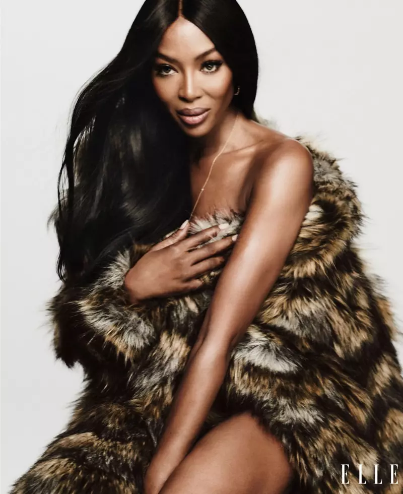 Supermodel Naomi Campbell draagt nepbont-look