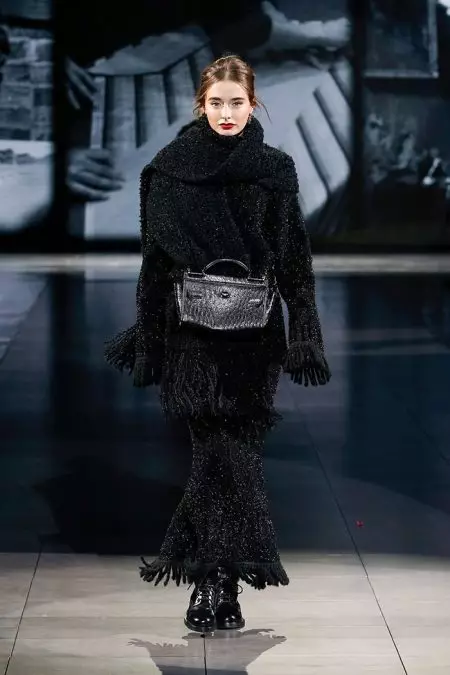 Dolce & Gabbana มุ่งเน้นไปที่ Layering สำหรับฤดูใบไม้ร่วงปี 2020