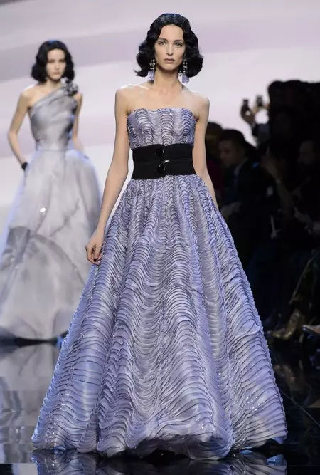 Lohataona Armani Prive 2016: Fahitana amin'ny Lilac