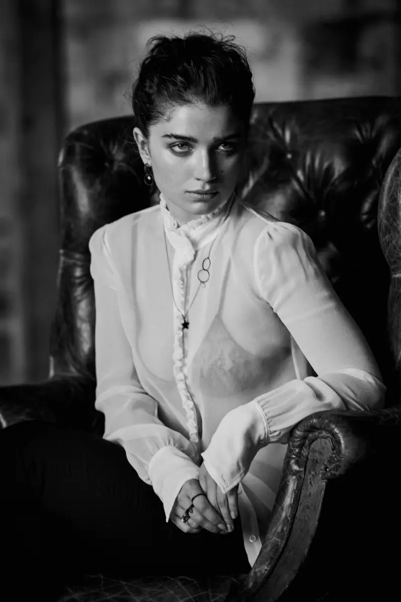 Eve Hewson je Town & Country proglasila 'Modernim labudom'