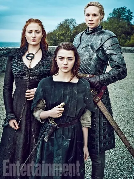 Ireo Vehivavy ao amin'ny 'Game of Thrones' Land Six Stunning EW Covers