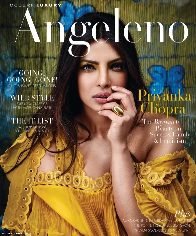 Aktorino Priyanka Chopra portas eksterŝultran Chloe-bluzon kun plisado