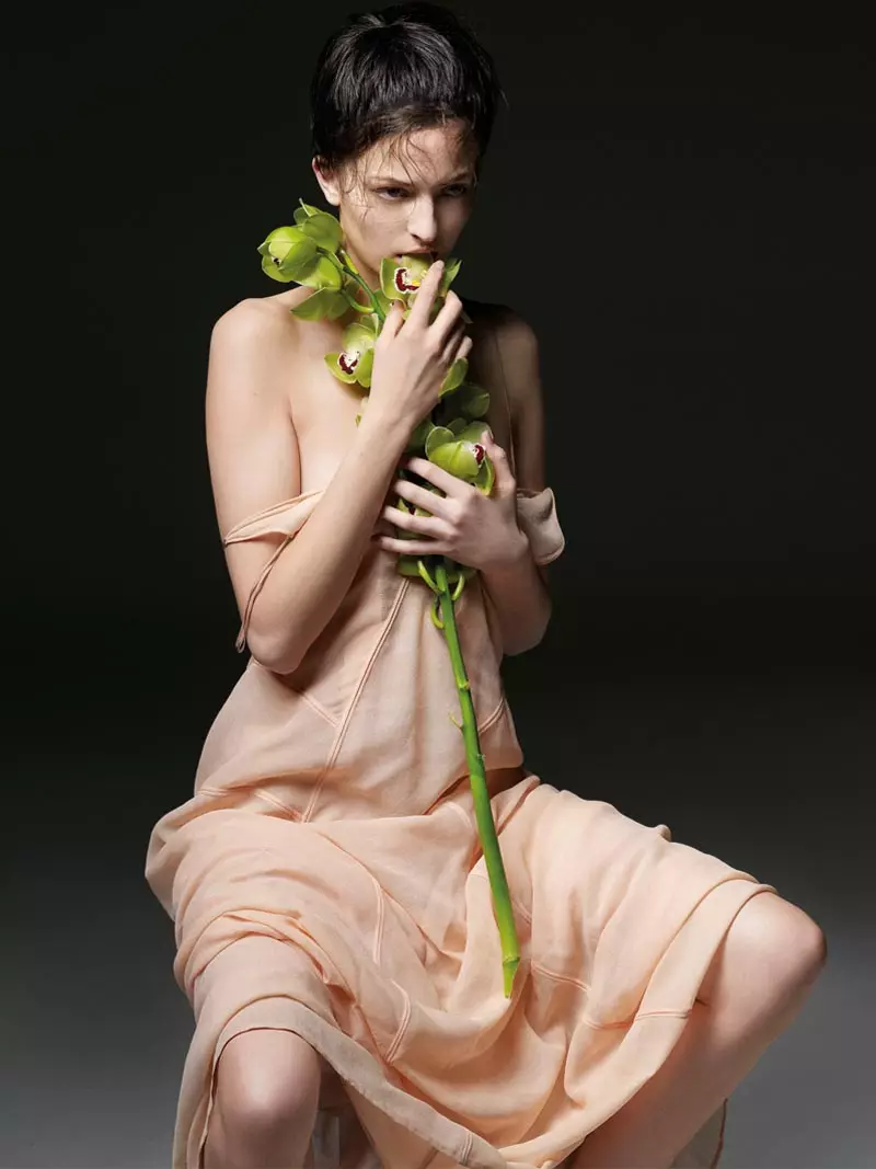 Liu Wen, Anais Pouliot, Querelle Jansen & Others Keep it Natural for The Room S/S 2012