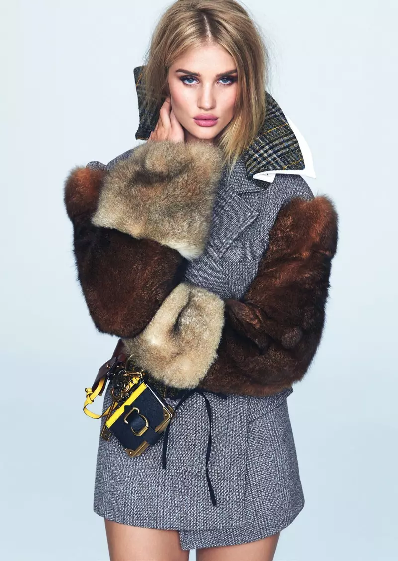 Rosie Huntington-Whiteley enciende el glamour para ELLE Brasil