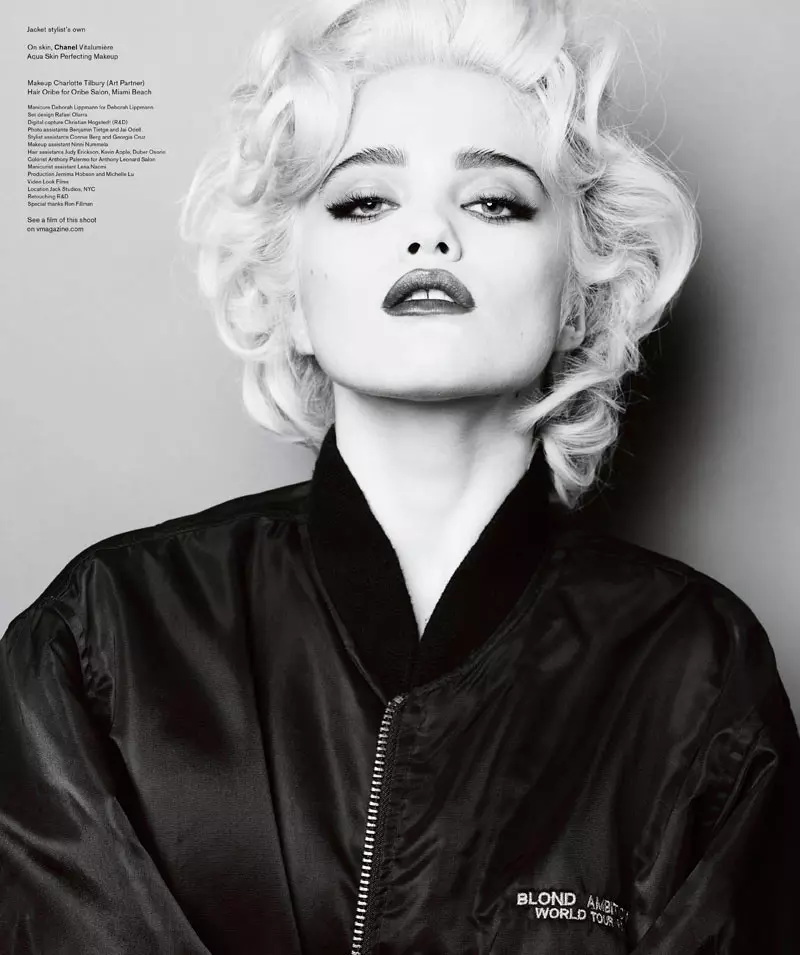 Sky Ferreira nataon'i Mario Testino ho an'ny V Magazine #75