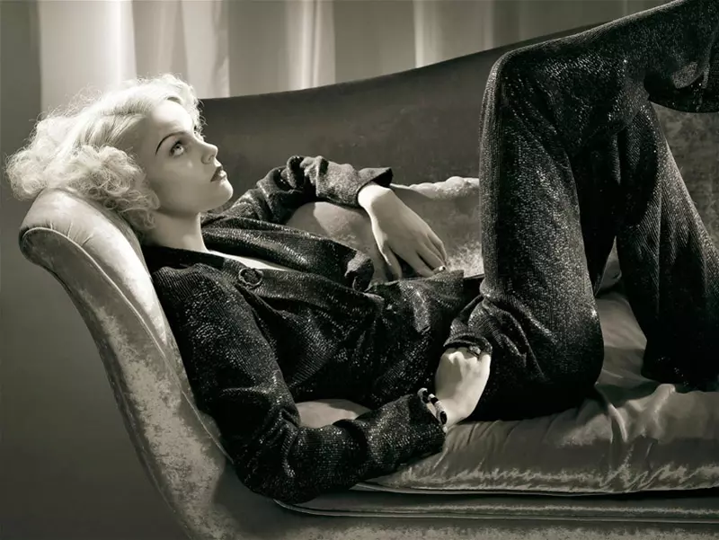 晨美 | Viktoriya Sasonkina 由 Steven Meisel