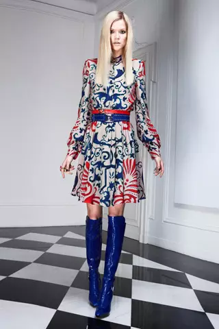 Versace před podzimem 2011: Kasia Struss