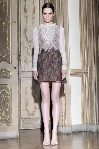 Valentino Pre-Otòn 2011: Caroline Brasch Nielsen