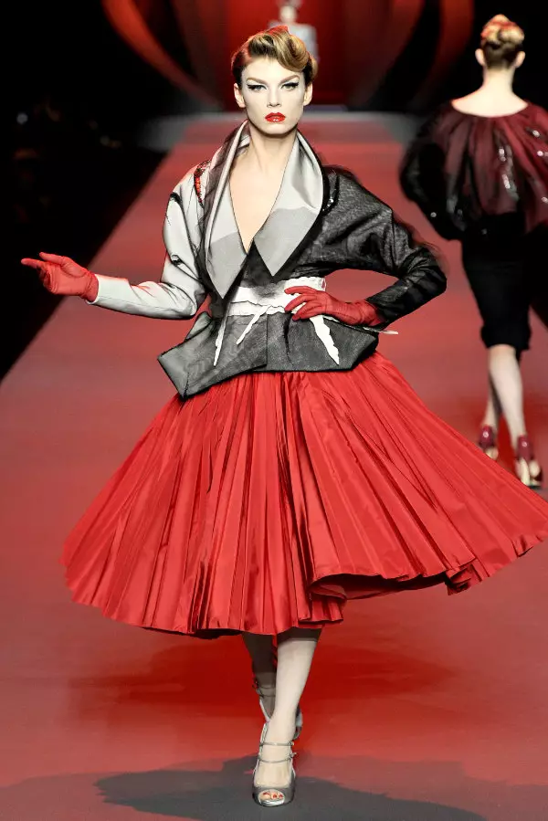 Dior 2011ko Udaberria Jostura | Parisko goi joskintza