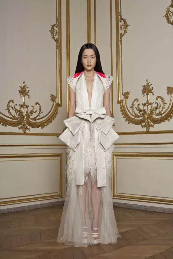 Givenchy Musim Semi 2011 Couture | Paris Haute Couture