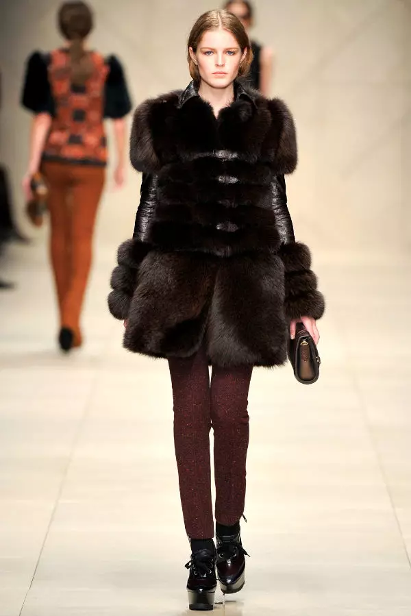 Burberry toamna 2011 | Săptămâna Modei de la Londra