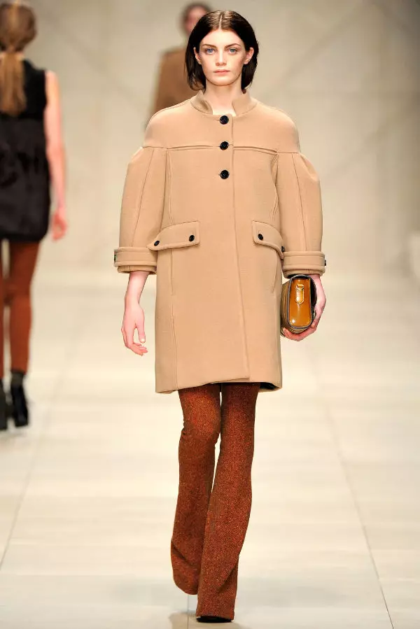 Burberry Fall 2011 | London Fashion Osu