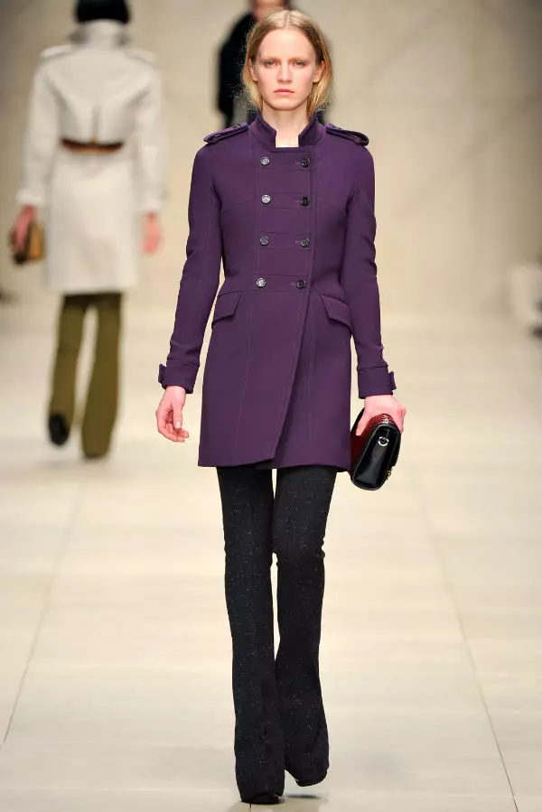 Burberry Fall 2011 | ลอนดอนแฟชั่นวีค