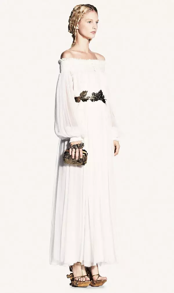 Alexander McQueen Gu'gii 2011: Patricia van der Vliet