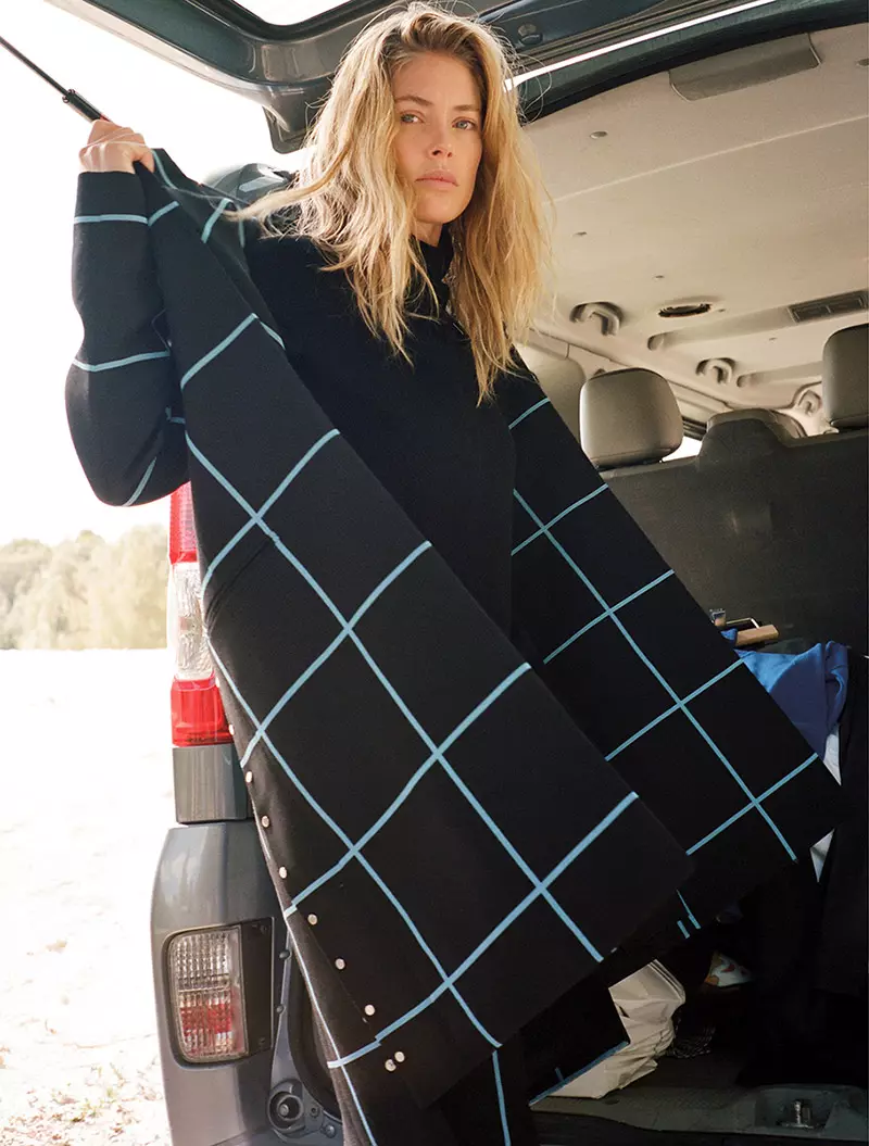 Sraitheanna Doutzen Kroes in Fall Fashions le haghaidh Féinseirbhíse