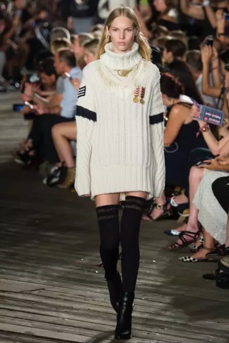 Tommy Hilfiger 2016-cı ilin payızında idmanla məşğul olur