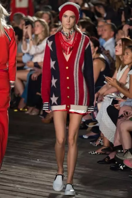 Tommy Hilfiger Does Athleisure 2016 წლის შემოდგომისთვის