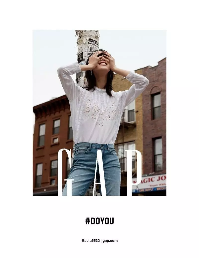 Sora Choi schittert in Gap's herfst-winter 2016 campagne