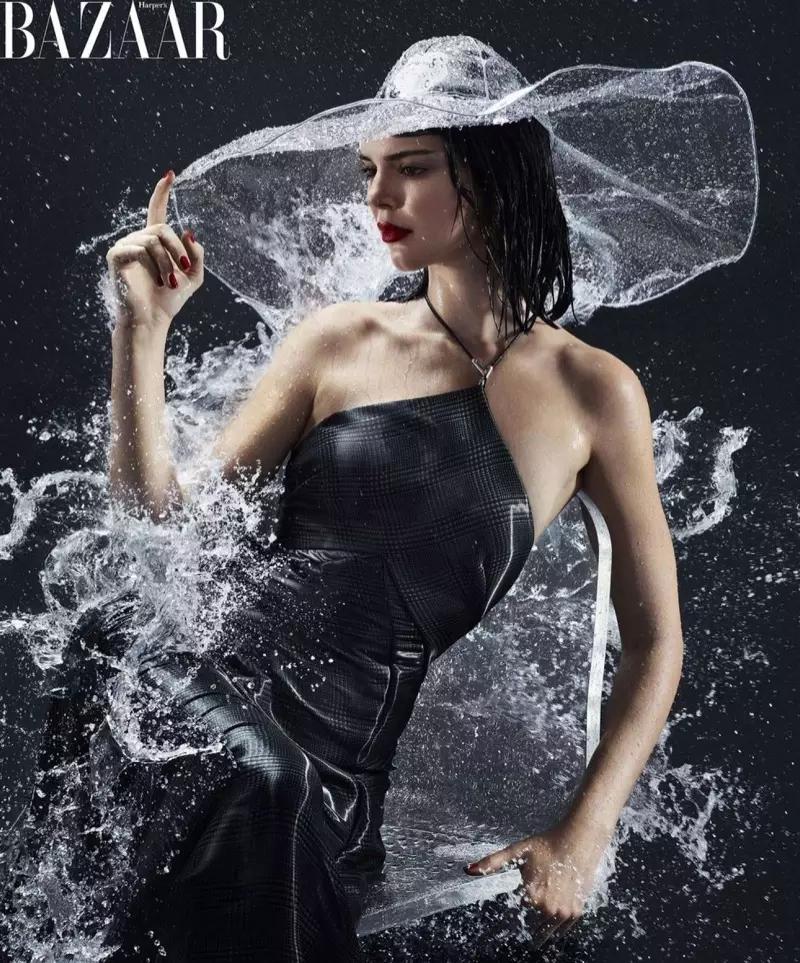 Kendall Jenner | Spara alla moda della pioggia | Copertina di Harper's Bazaar