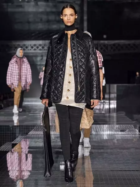 Burberry 2020-يىلى كۈز پەسلى بىلەن ساياھەت قىلىدۇ