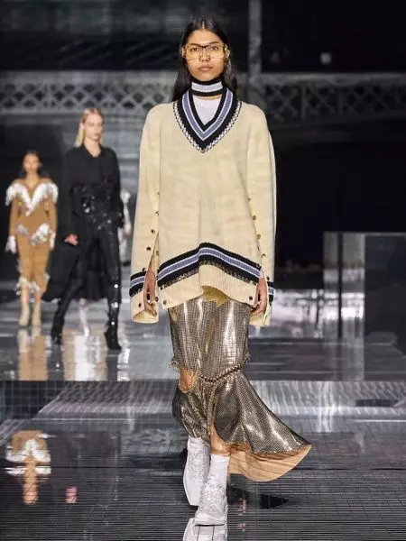 Burberry maakt een reis met de herfstshow van 2020