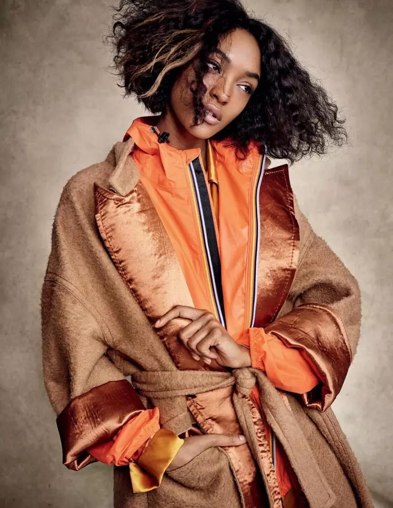 Jourdan Dunn ELLE Italy සඳහා Fall Outerwear ලබා ගනී