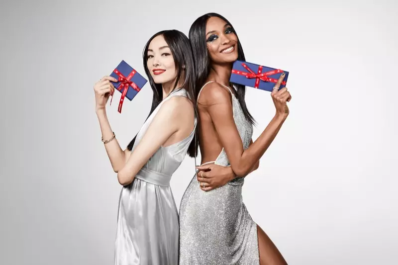 Fei Fei Sun ndi nyenyezi ya Jourdan Dunn mu kampeni ya Swarovski Holiday 2017