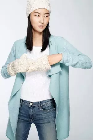 Cozy Chic: Ji Hye Park Models Winter Accessories from Anthropologie