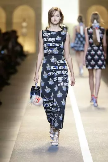 Fendi весна 2015: квіти цвітуть