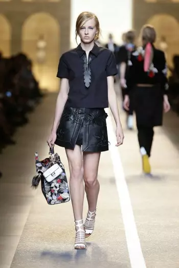 Fendi Musim Semi 2015: Bunga Mekar