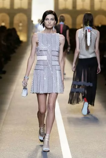 Fendi Musim Semi 2015: Bunga Mekar