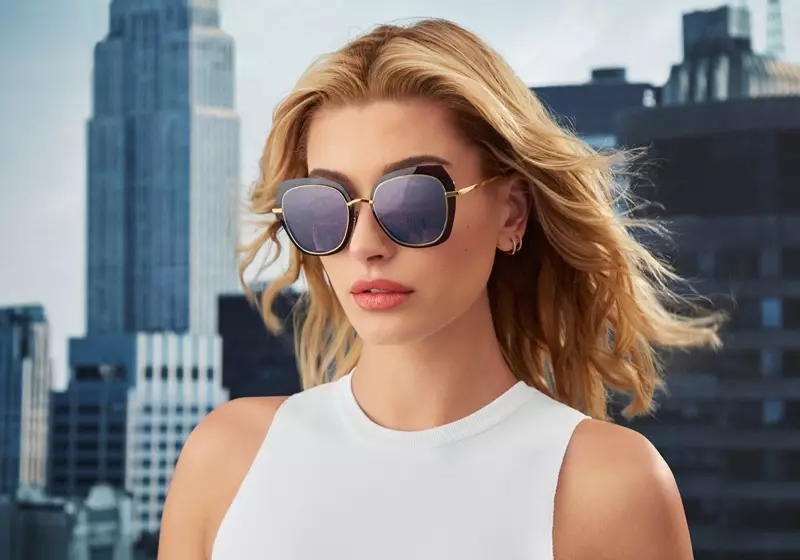 Hailey Baldwin luan në fushatën Bolon Eyewear