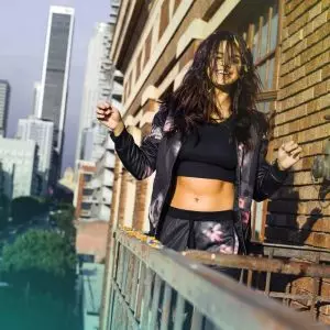 Selena Gomez is klaar voor de lente in adidas NEO Shoot