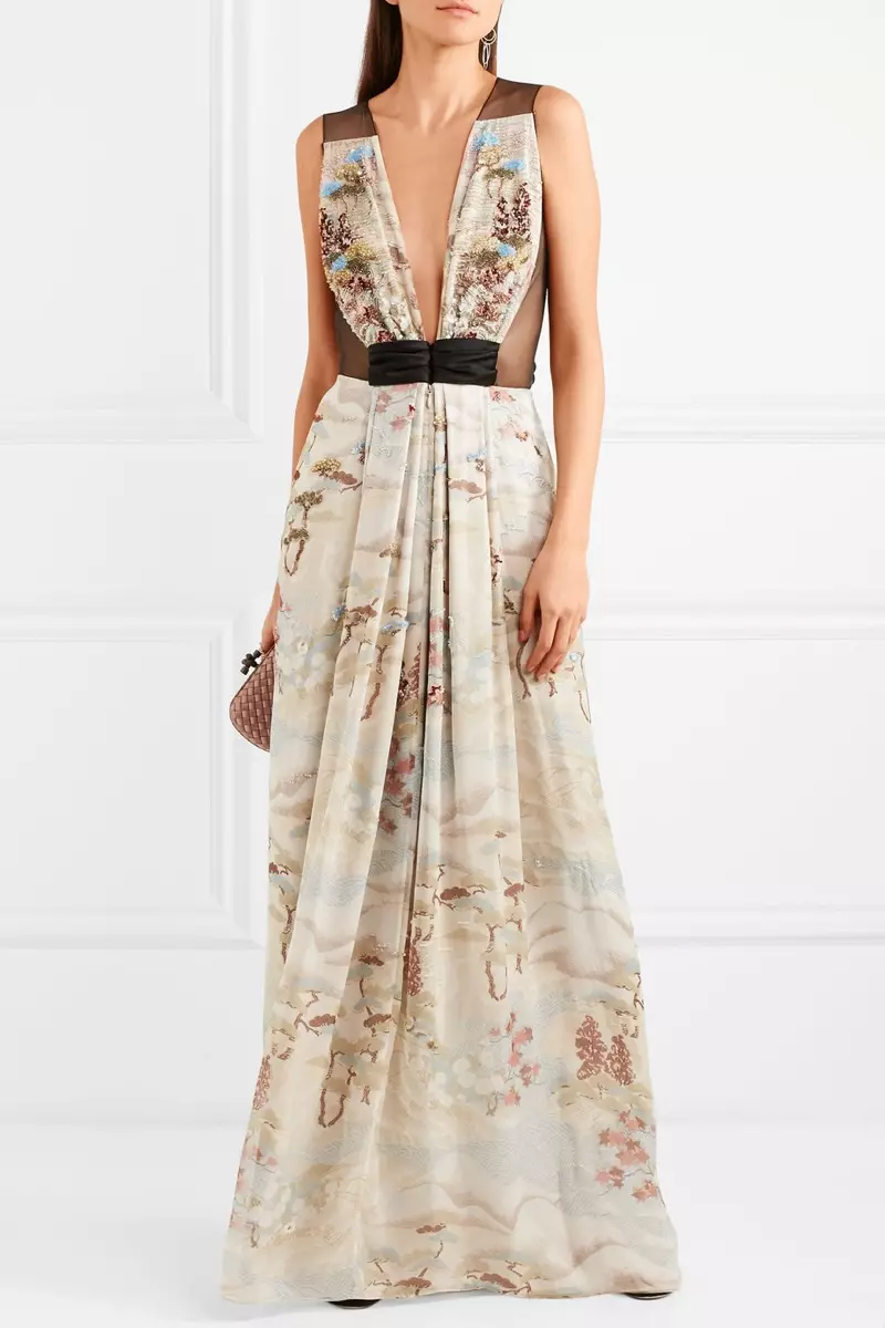 Pinalamutian ni Giorgio Armani ang Tulle Silk-Organza Gown na $14,295