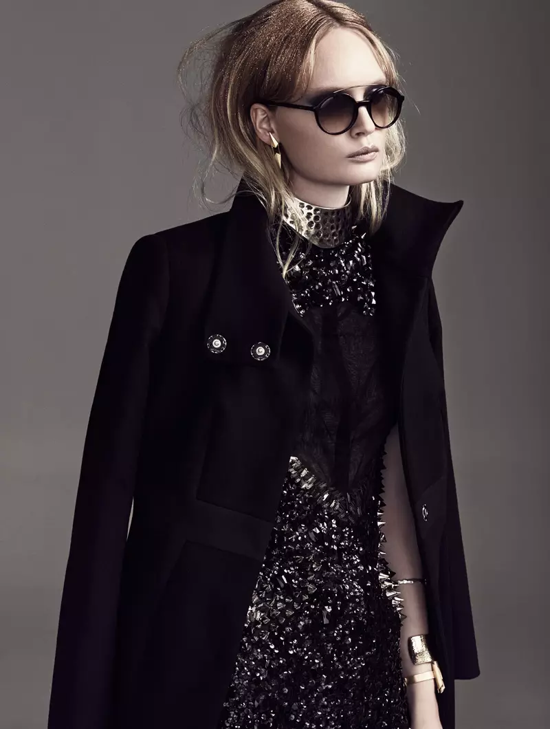 Henrietta Hellberg Wears Black & Gold in Plaza Kvinna by Martin Petersson