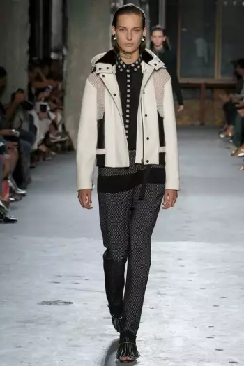 Proenza Schouler-ek 2015eko udaberrirako oinarriak eguneratzen ditu