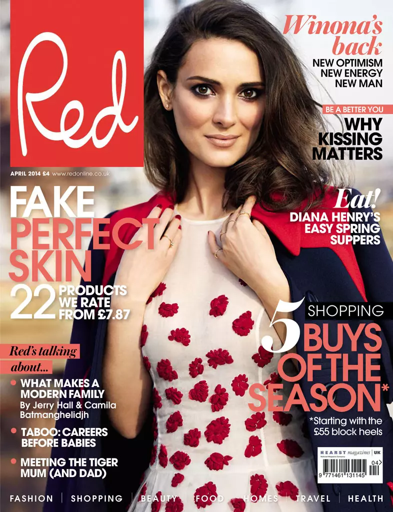 Winona Ryder Ĉarmoj por Red Magazine Feature de Max Abadian