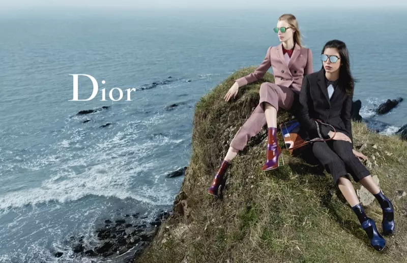 Dior va al mare per gli annunci dell'autunno 2015