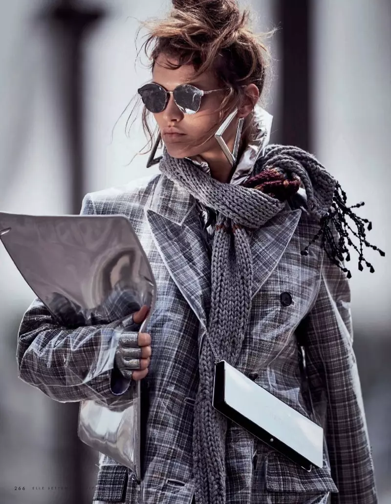 Chloe Lecareux Layers Up sa Gray Styles para sa ELLE Italy